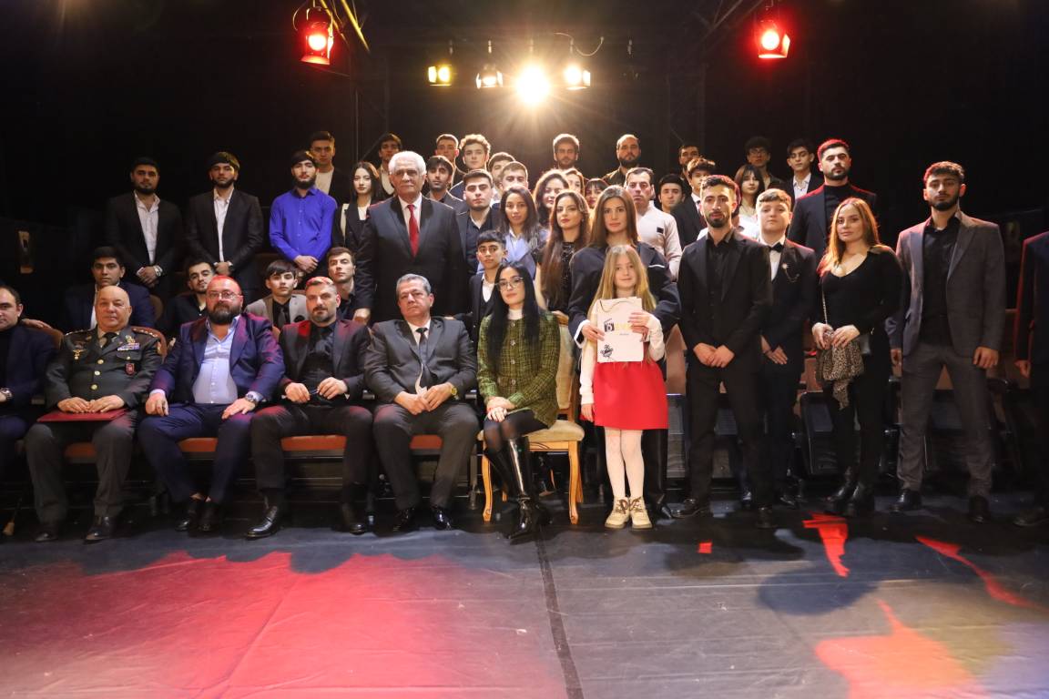 DEVIN FILM Backstage - Basın