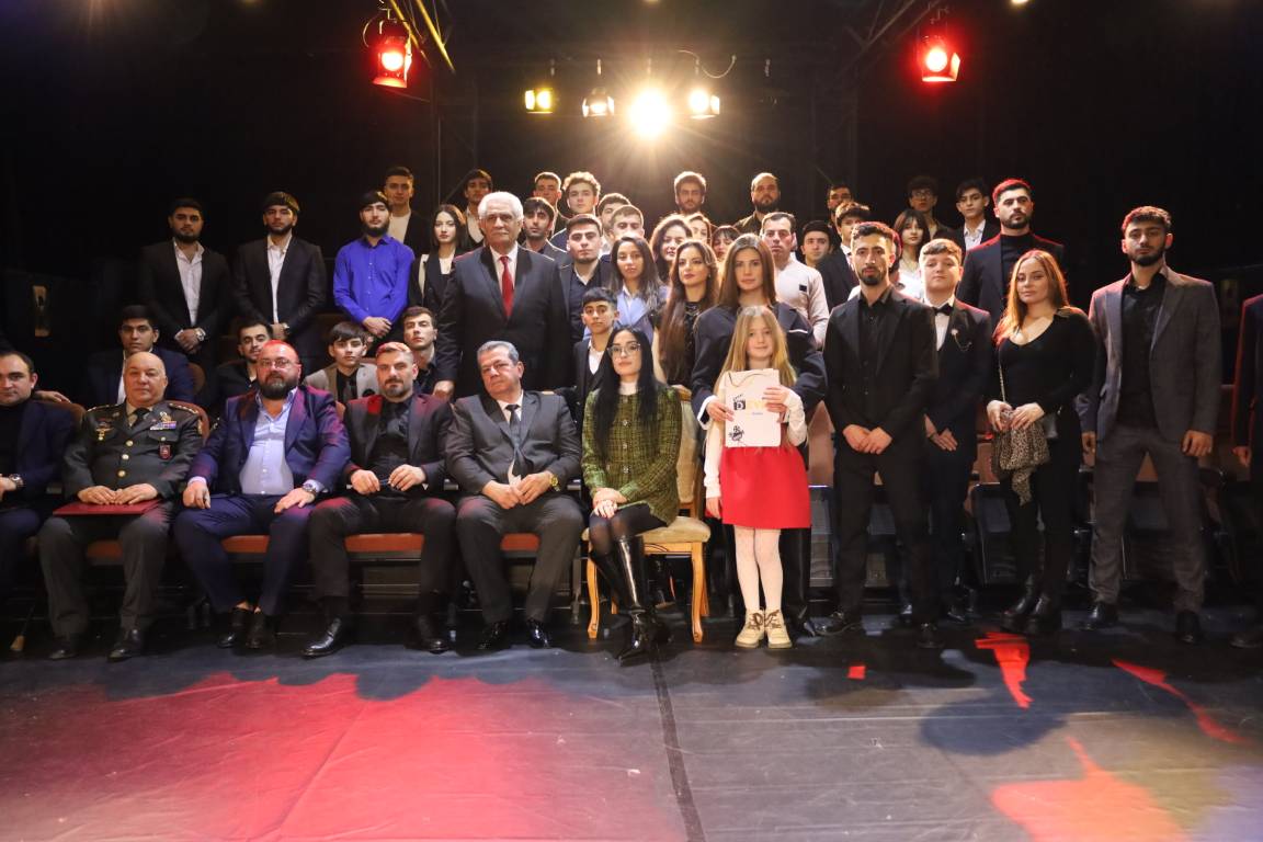 DEVIN FILM Backstage - Basın
