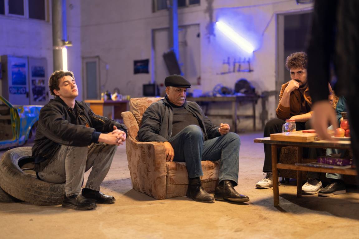 DEVIN FILM Backstage - Kino