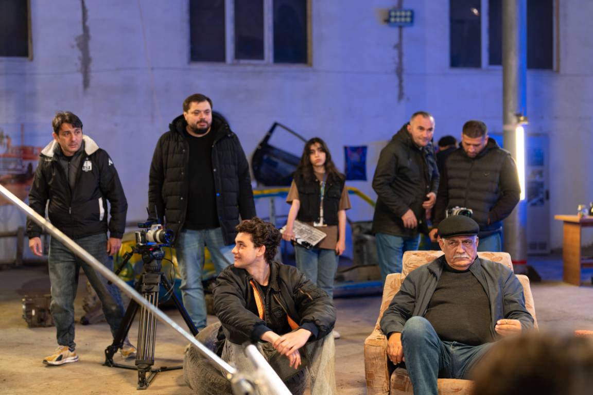 DEVIN FILM Backstage - Kino