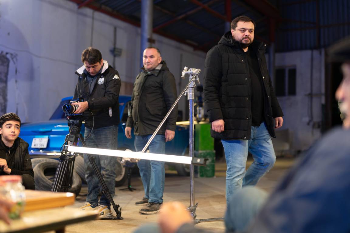 DEVIN FILM Backstage - Kino