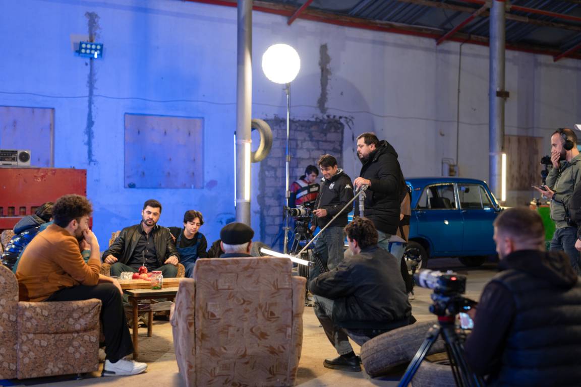 DEVIN FILM Backstage - Kino
