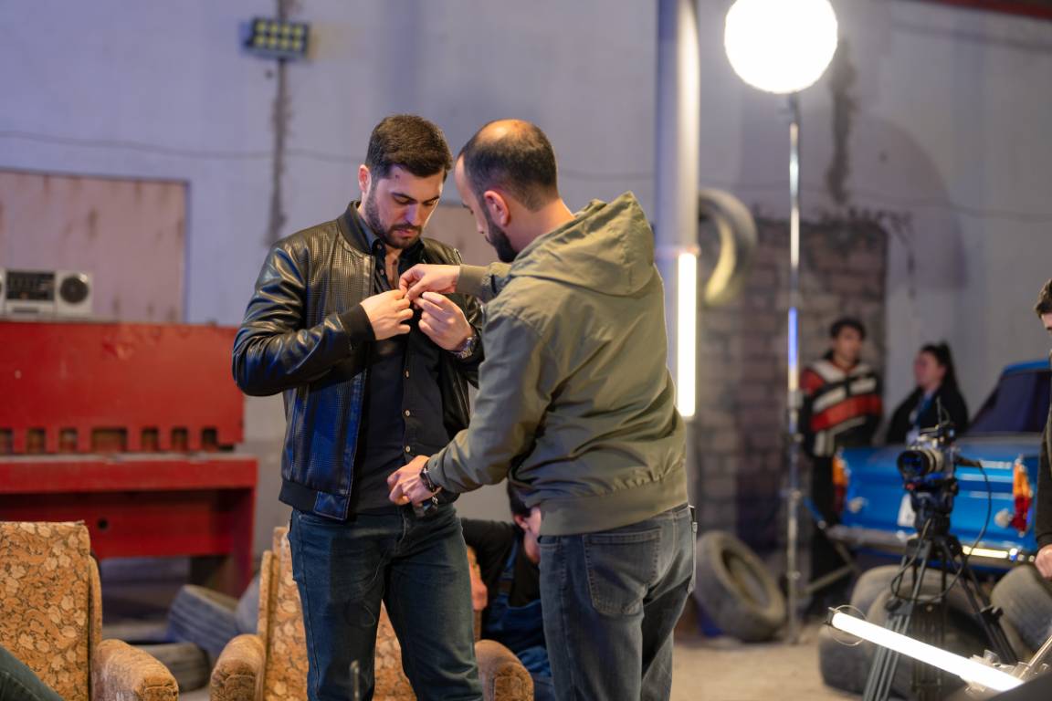 DEVIN FILM Backstage - Kino