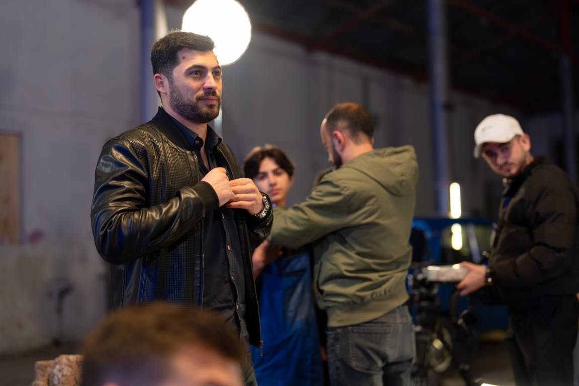 DEVIN FILM Backstage - Kino