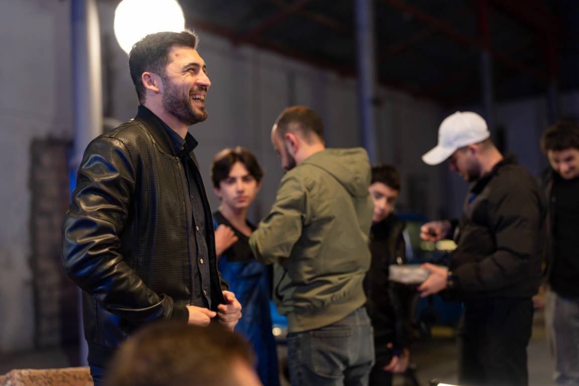 DEVIN FILM Backstage - Kino