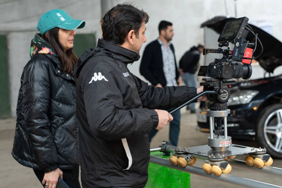 DEVIN FILM Backstage - Kino