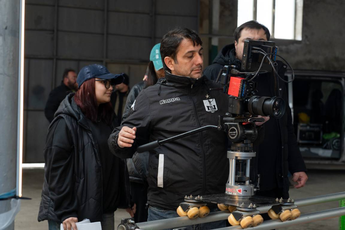 DEVIN FILM Backstage - Kino
