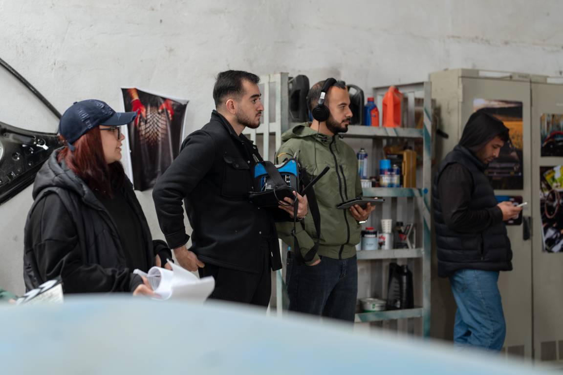 DEVIN FILM Backstage - Kino