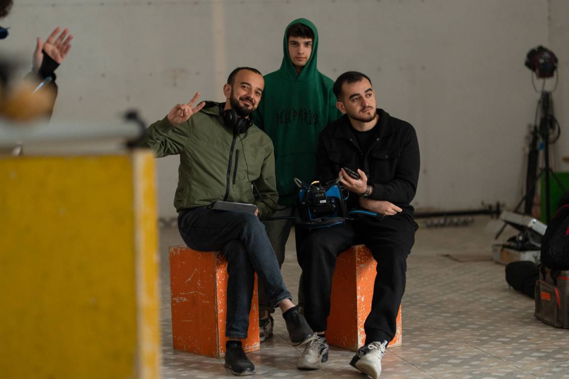 DEVIN FILM Backstage - Kino