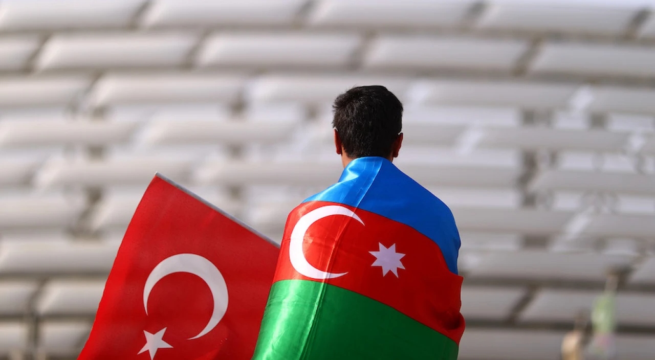 Tərəfdaşlıq və Əməkdaşlıq